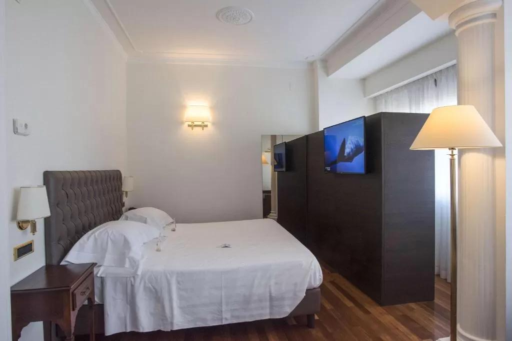 Hotel Plaza Pescara Esterno foto