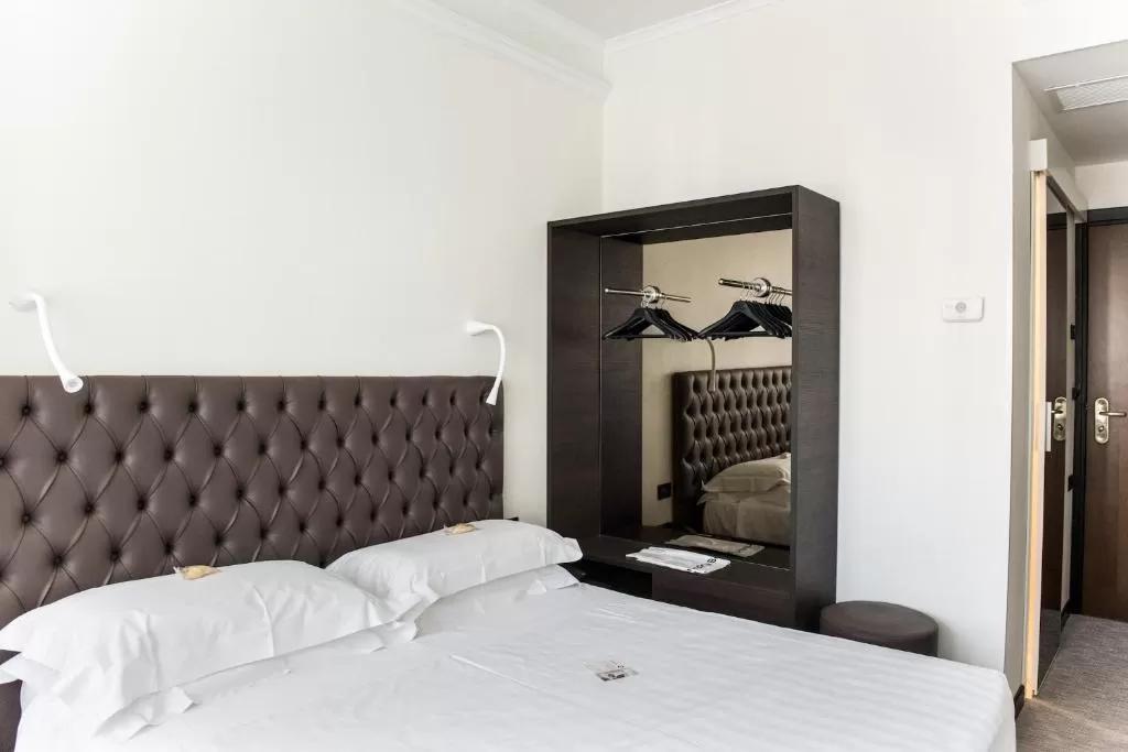 Hotel Plaza Pescara Esterno foto